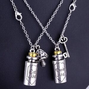 🧚‍♂️Fairy Tale🧚‍♂️Alice in Wonderland Necklace